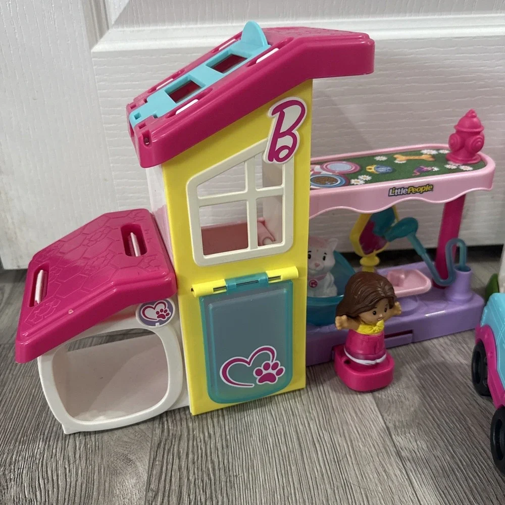 Fisher-Price Little‎ People Barbie Pet Spa & Horse Stable Play sets